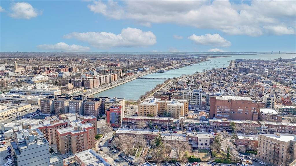 Multi Family - фото