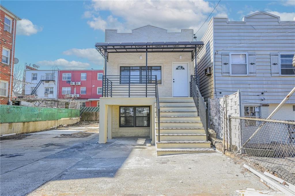 Multi Family - фото