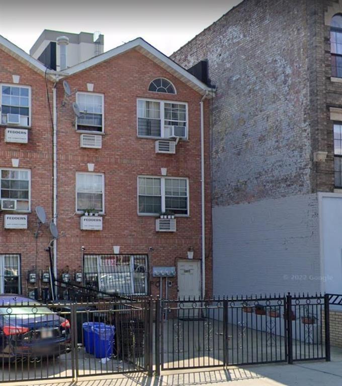 Multi Family - фото