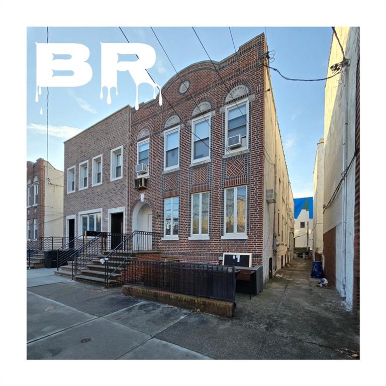 Multi Family - фото