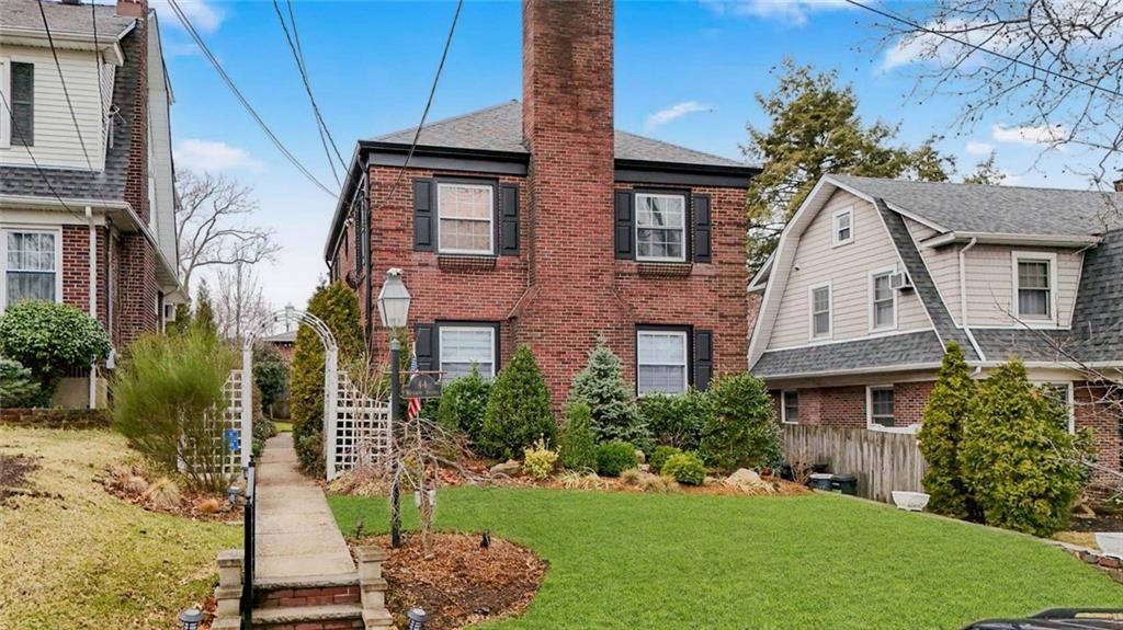 Single Family - фото