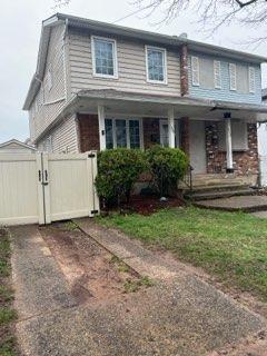 Single Family - фото