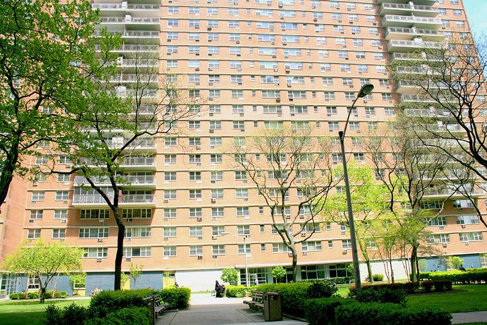 2930 West 5th 18K - фото