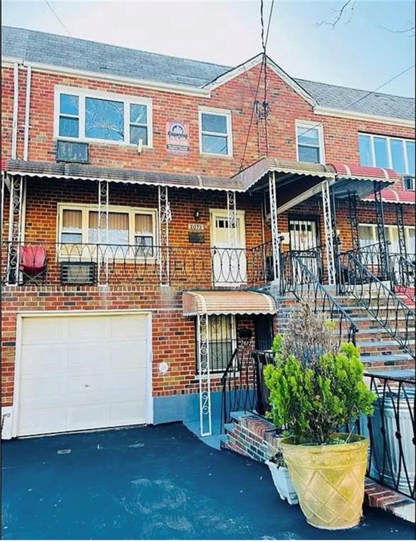 Multi Family - фото