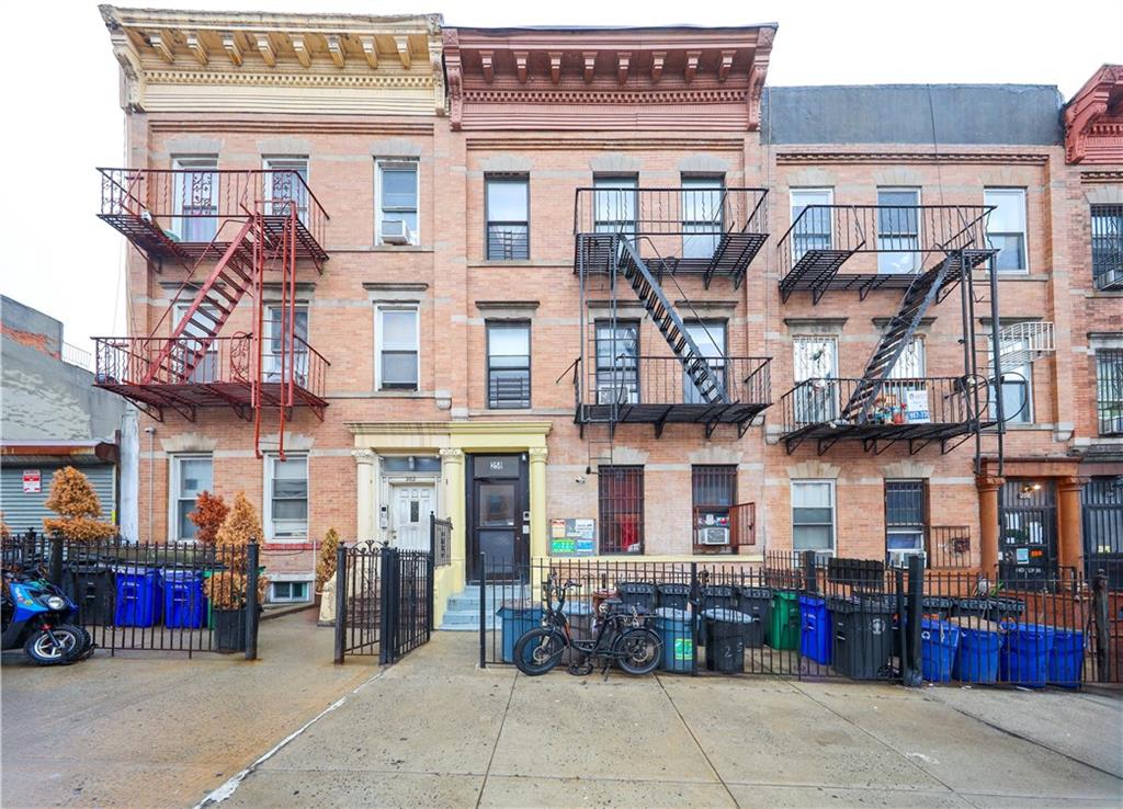 Multi Family - фото