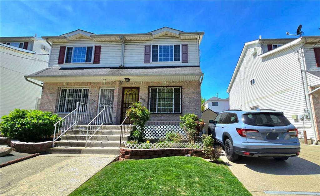 Single Family - фото