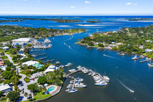 MARINER CAY CONDO