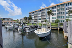 TROPIC BAY CONDO