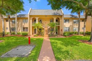 GOLDEN LAKES VILLAGE CONDO R