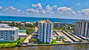 COASTAL HOUSE CONDO