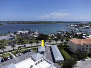 GARAGES AT HARBOUR CAY CONDOMINIUM