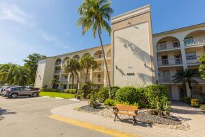 MARTINIQUE VILLAGE I CONDO