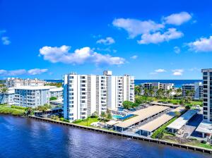 COASTAL HOUSE CONDO