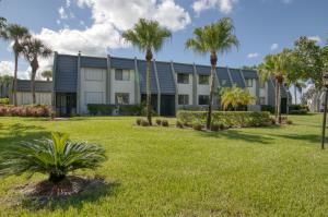 FOUNTAINS OF PALM BEACH CONDO 4