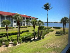 HALF MOON BAY CONDO