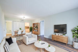 GOLDEN LAKES VILLAGE CONDO 1 THRU 13-A