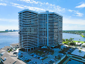 OLD PORT COVE LAKE POINT TOWER CONDO