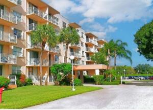 BREAKWATERS OF THE PALM BEACHES CONDO