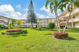 MANSFIELD AT CENTURY VILLAGE CONDO