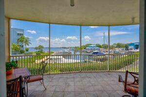 ADMIRALTY CONDO - фото