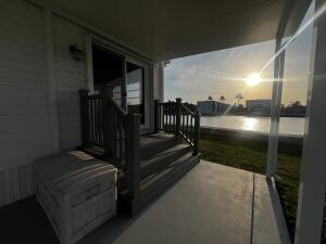 BRINY BREEZES INC - фото