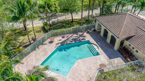 VILABELLA CENTRAL PARK CONDO