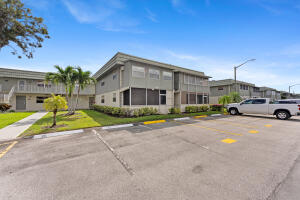 KINGS POINT FLANDERS CONDOS