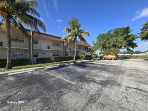 SANDALFOOT BLVD APTS CONDO