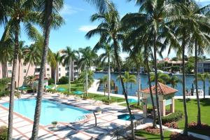 MIZNER COURT CONDO