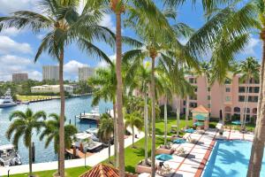 Mizner Court Condo - фото