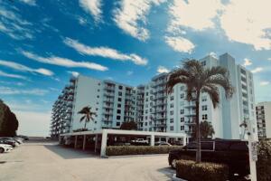 PATRICIAN OF PALM BEACH CONDO