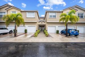 TEQUESTA TRACE CONDOMINIUM - фото