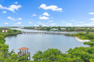 JUPITER YACHT CLUB