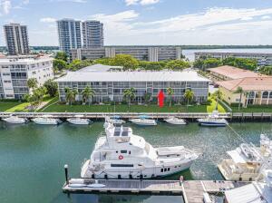 YACHT HARBOUR LANDINGS CONDO - фото