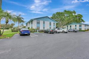 THE MOORINGS OF MANATEE CONDO