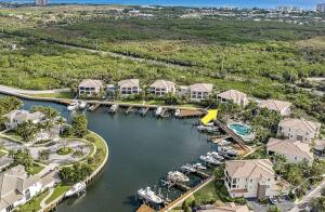 CARRIAGE HOMES AT FRENCHMANS HARBOR CONDO
