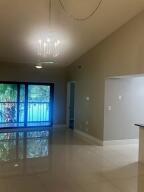 LAKE WINDWOOD CONDO