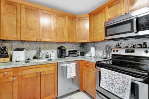 KINGS POINT MONACO CONDOS - фото