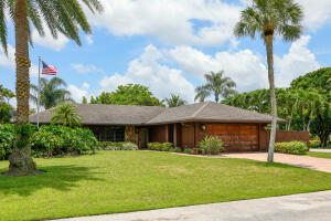 Garden Woods - фото