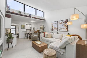 BOUNDBROOK CONDO S - фото