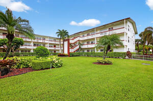 Century Village - фото