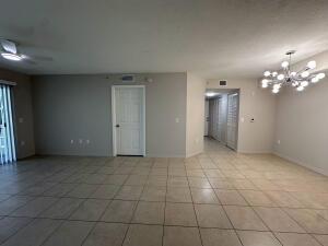 EMERALD ISLE AT LAGUNA LAKES CONDO