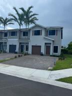 HAVERHILL COURTS - фото