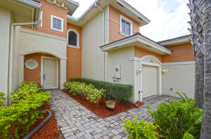 BRADFORD PLACE - фото