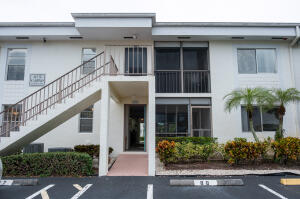 INTERNATIONAL CLUB CONDO