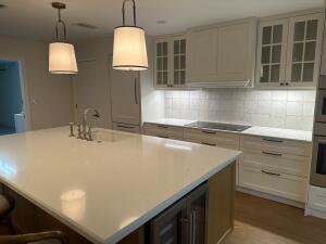 LEISUREVILLE - фото