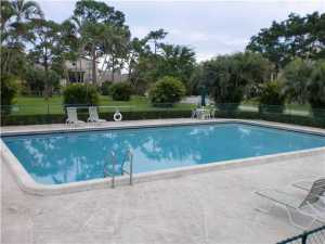 SEAGATE CC / GREENSWARD VILLAGE CONDO