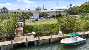 EARMAN VILLAS CONDO - фото