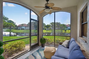 WEST BAY AT JONATHANS LANDING CONDO