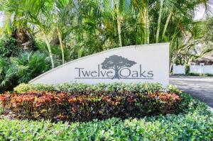TWELVE OAKS CONDO - фото